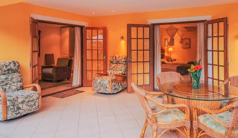 Bequia Beach Hotel - Two Bedroom Pool Villa - Dining Area